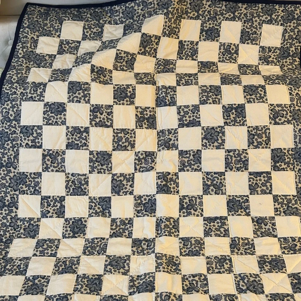 Classic Blue and White Paisley Patchwork Checkered Lap Quilt